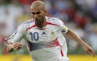 Ronaldo và Zidane thi thố kĩ năng trên sân bóng