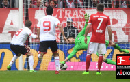 Daniel Brosinski sút penalty nâng tỷ số 2-1 cho Mainz (Bayern Munich 1-2 Mainz 05, vòng 34 Bundesliga)