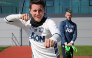 Giữa bão chấn thương, dàn sao Man United vẫn cực nhắng trên sân tập