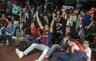 Muôn vàn sắc thái của CĐV Barcelona trong thắng lợi trước Real
