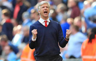 Nước Anh cuối tuần qua: Tiếng hét của Wenger, cái cúi đầu của Pep