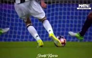 Pha solo ghi bàn khó tin từ giữa sân của... Bonucci 