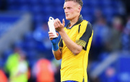 Wenger chưa bao giờ tiếc khi mua hụt Vardy