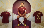 Totti tưng bừng nhận giày vàng tại Rome
