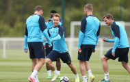 Mặc sức nóng của derby London, buổi tập của Tottenham vẫn tràn đầy tiếng cười