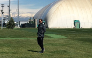 Allegri cùng các học trò vật vờ ra sân tập trước giờ sang Monaco