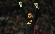'Đóng thế' De Gea, Sergio Romero có thống kê khủng