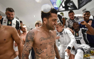 Juve và những hình ảnh ăn mừng 'điên rồ' chưa từng được lộ