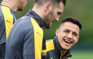 Sanchez cười thả ga trước trận đấu bù với Sunderland