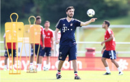 Ancelotti bận 'tám', con trai thay mặt chỉ đạo Bayern tập luyện