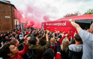 Dàn sao Liverpool được chào đón như nhà vô địch trước giờ G