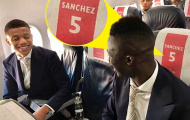 Các cầu thủ Ajax lên đường dự chung kết với Man Utd