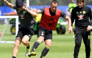 Terry cân cả Luiz lẫn Kante trên sân tập