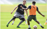 CĐV Arsenal sợ 'quả tạ' Per Mertesacker