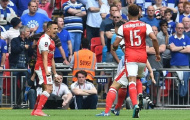 Đá như cảm tử quân, Arsenal giành danh hiệu FA thứ 13 trong lịch sử