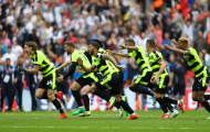 Phút giây Huddersfield chính thức ghi tên mình lên bản đồ giải đấu Ngoại hạng Anh