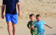 Rooney trổ tài chăm con tại 'thiên đường hạ giới'