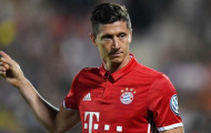 Mất ngôi Vua phá lưới, Lewandowski trút giận lên đồng đội
