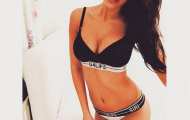 Vòng 3 khiến cánh đàn ông mê mẩn của Jasmin Walia
