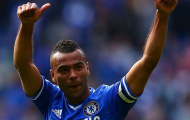 Chelsea chi hàng trăm triệu bảng để tìm người thay thế Ashley Cole