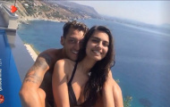 Mesut Oezil 'tình tứ' cùng hoa hậu Thổ Nhĩ Kỳ