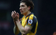 Người Barcelona ra sức mời chào Bellerin
