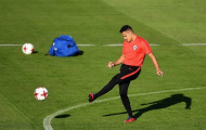 Chùm ảnh: Sanchez đầy âu lo trước đại chiến Bồ Đào Nha