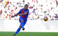Ronaldinho quay huyền thoại Man Utd như chong chóng
