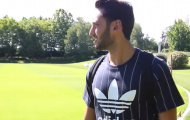 Calhanoglu ngượng ngùng tham quan 'nhà' mới tại Milan