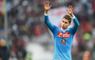 Hỏi mua sao Napoli với giá rẻ mạt, Arsenal bị từ chối