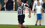  Paul Gascoigne tái hiện những năm tháng đỉnh cao ở trận đấu từ thiện