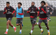 Arsenal phấn khích, làm quen sân Sydney