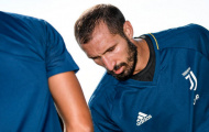 Chiellini buồn rầu khi sân tập vắng bóng Bonucci