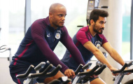 Các ngôi sao Man City tập thể lực trong phòng gym