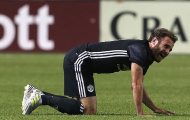Mourinho TIẾT LỘ tình hình chấn thương của Mata và Darmian