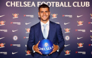 Alvaro Morata rạng rỡ cầm áo đấu Chelsea