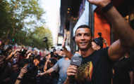 Ronaldo gây náo loạn 'thị trường tỷ dân'