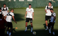 Pepe rạng rỡ bên đồng đội mới tại Besiktas