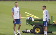 Matic xỏ giày ra sân tập, chờ Mourinho tới đón