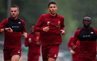 Vừa tới Đức, Liverpool đã vội 'đội mưa' lao vào tập luyện