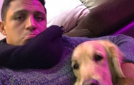 Fan Arsenal nói gì khi Sanchez bị 'bệnh'?