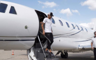 Neymar được chào đón như ông hoàng tại Paris