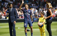 Neymar được chào đón như siêu sao Hollywood ở sân Công viên các hoàng tử