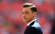 Vừa nâng Cúp, Wenger đã báo tin buồn cho CĐV Arsenal