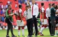 Arsenal hạ Chelsea, Sanchez xuống tận sân ăn mừng
