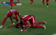 Siêu phẩm từ khoảng cách 40m của Didier Drogba 