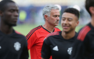 Mourinho lúc cười lúc đăm chiêu trước đại chiến với Real