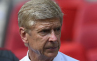 Tương lai của Arsene Wenger từng khiến phòng thay đồ Arsenal 'dậy sóng'