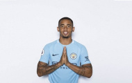 Gabriel Jesus hào hứng chụp ảnh giới thiệu mùa giải mới