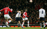 Siêu phẩm của David Bentley vào lưới Arsenal